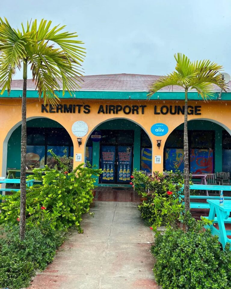Kermit’s Airport Lounge