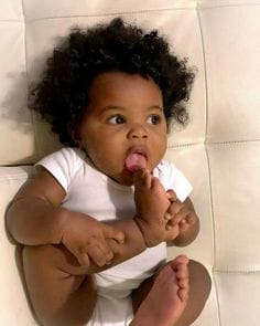 It's not my child 

Good night Bahama Drama. My name is Gina

I'm 23 years old and I met my boyfriend with a daughter at the age of 1.

 I met him at   Checkers restaurant  both of