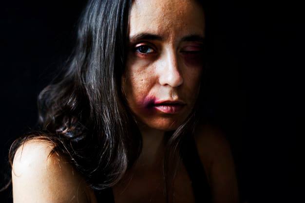 He gun butt me twice:

Good afternoon Bahama Drama please keep me anonymous.

I'm a 21 year old woman stuck in an abusive relationship with a bad boy. 

I love him because he makes
