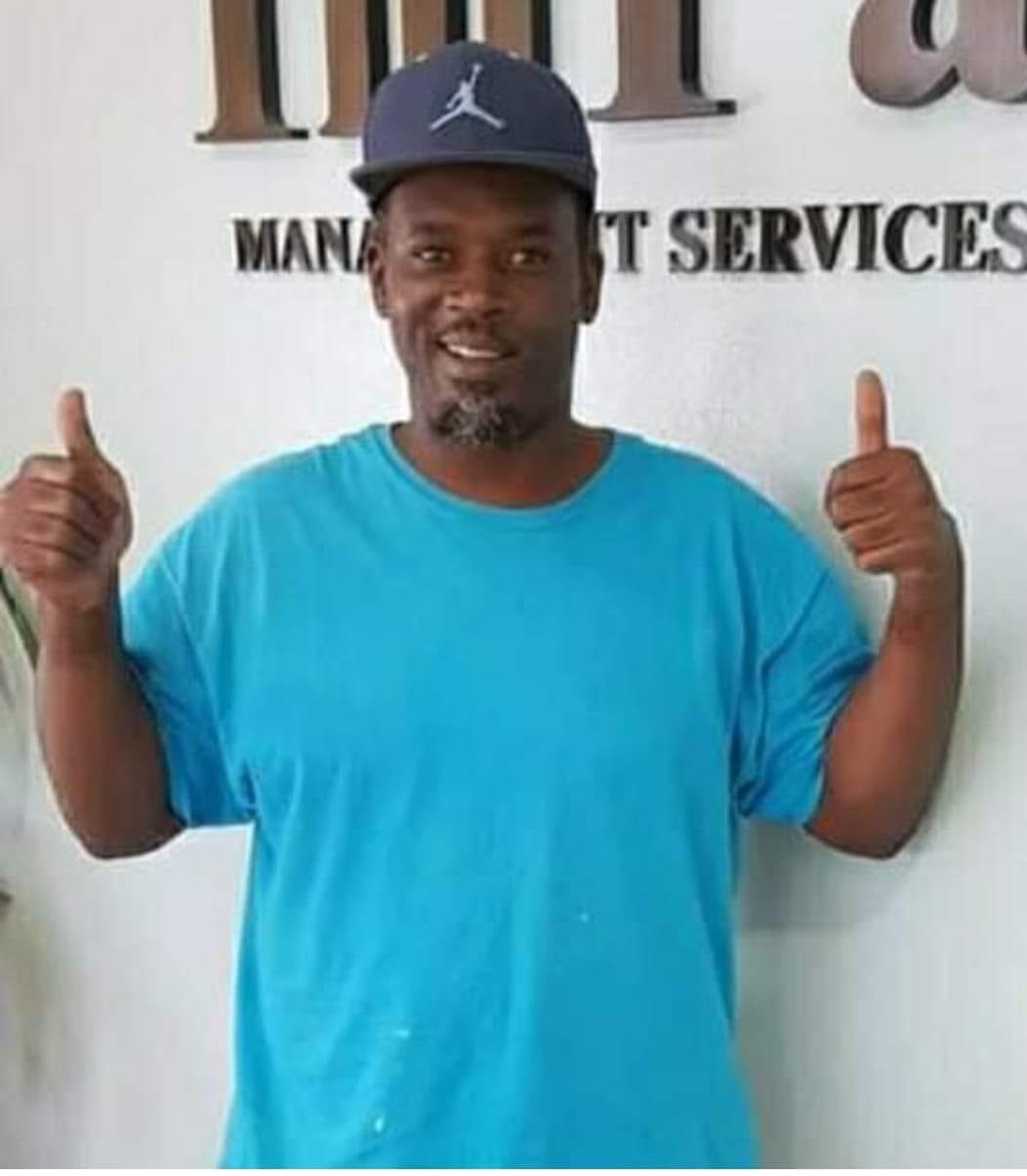 BAHAMIAN ACTIVIST ATTENTION 
ATTENTION

Lavar Bannister just found dead

May his soul RIP

We all at Bahama Drama love and will miss you dearly and all of our hearts are broken. 

