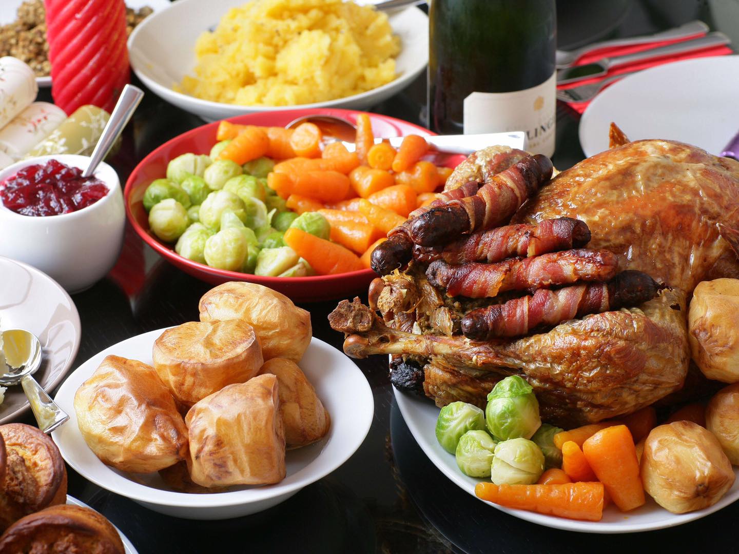 Good Morning

Hope everyone had a great Christmas Meal!

Whether you cooked, or went house hopping for food.

Share with us your food experience this year.