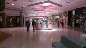 Please to meet you

Good morning Bahama Drama please keep me anonymous.

Yesterday I met a very beautiful woman inside the mall between Security Depot and where the Jean Junction c