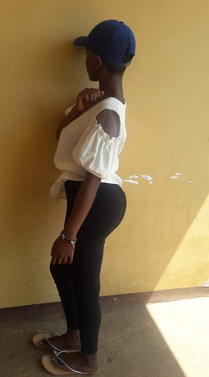 He smokes the lizard tail 

Good morning Bahama Drama please keep me anonymous.

My boyfriend is be tripping out everyday after he smokes the lizard tail in his weed. He is be talk