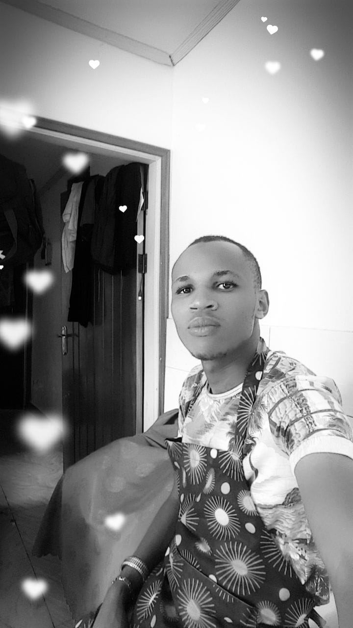 Good Gang Members

Good morning Bahama Drama. My name is Matthew but my street name is Matt or Cold dog. I grew up in gang. That's all I know and over the years I've seen every kin