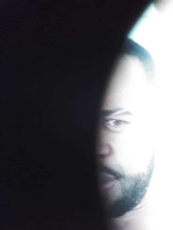 She attacked me in front of her daddy
Good afternoon Bahama Drama please keep me anonymous. My girlfriend who I've been dating for 11 months now is a stupid girl.
Because yesterd