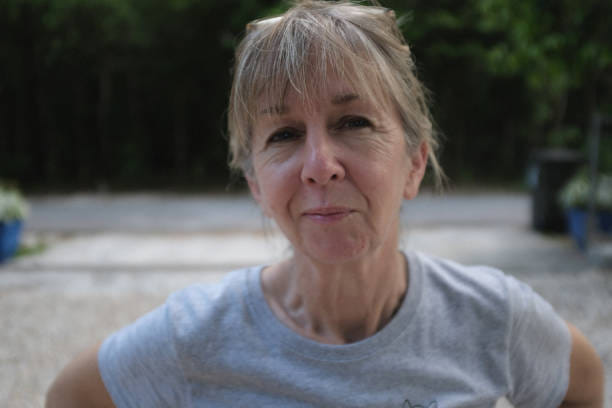 I had to suck my Deacon's dick to get my tire fixed
Good afternoon Bahama Drama welcome back and please keep me anonymous.
I'm a regular God fearing woman with 5 kid's to take ca