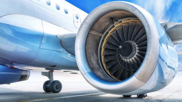 Man Throws Coins Into Jet Engine "For Good Luck", Grounds Entire Flight