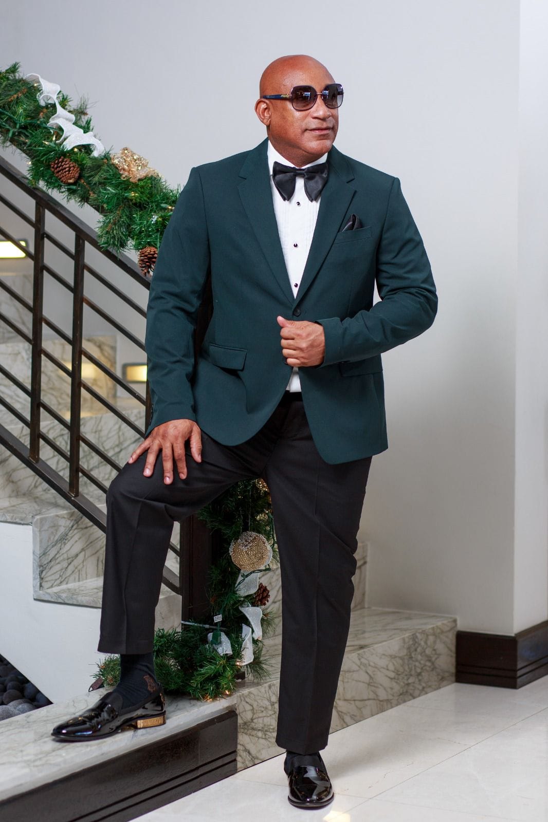 @[100023394293756:2048:Bahama Drama] wishes Adrian Fox a happy birthday

You 21 now, you could drink lol.

May you enjoy your day Sir...