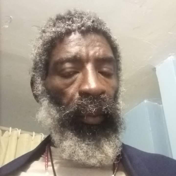 Stop trying to harm Gary

This is Bahama Drama's 2nd cousin if he's related to my first cousin RIP Michael Mackintosh originally from Fox town Abaco, and just passed away in Freepo