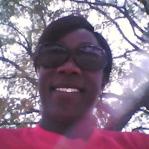 My child hates me

Good afternoon Bahama Drama my name is Lisa Smalls. My daughter has been living with her father since she was 2 years old when I left her with her father 

becau