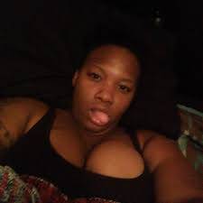 I eat on sight

Good afternoon Bahama Drama please keep me anonymous. Aye Bahama Drama I ain't gah lie I is eat boogie and all.

I is even eat meat I just meet. I enn gah lie my mo