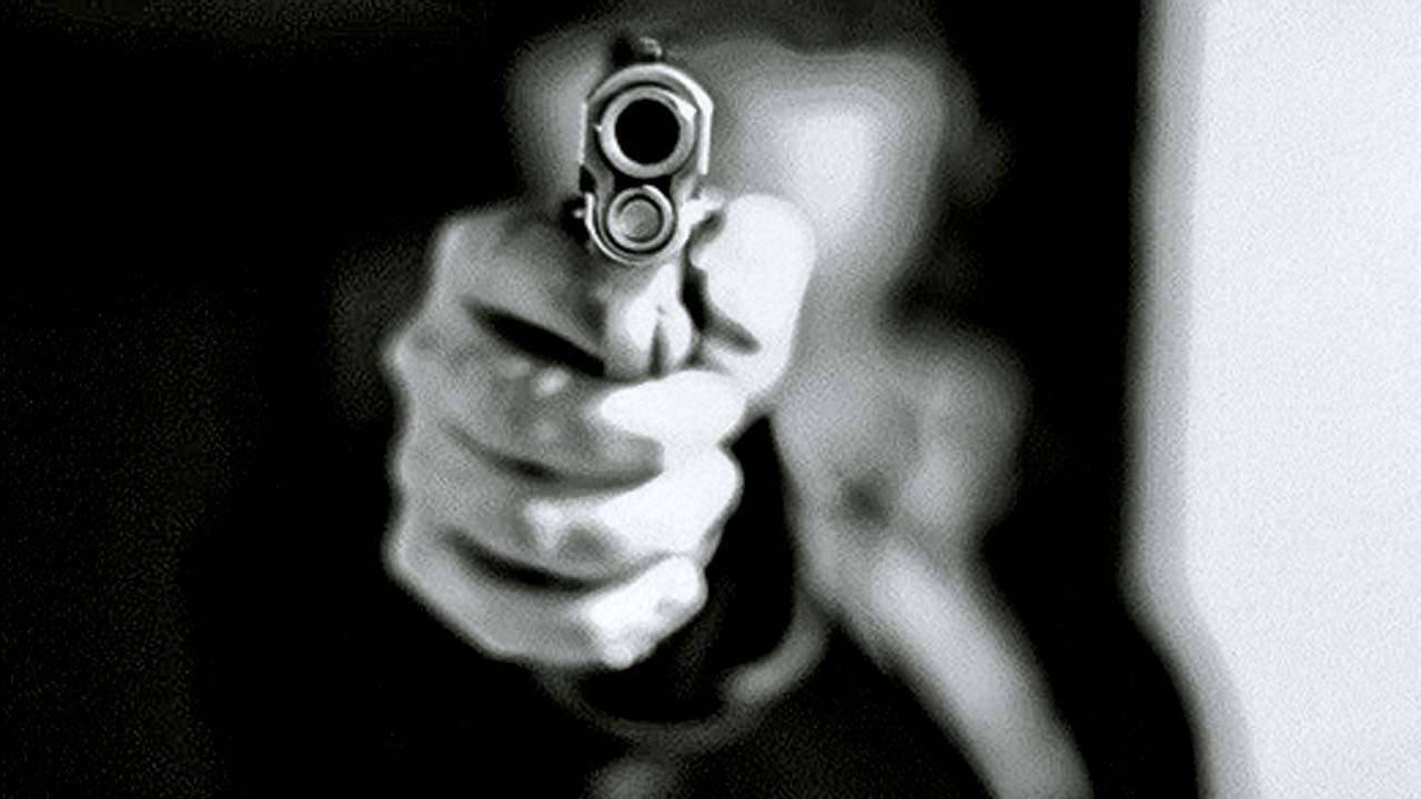 Big money in contact murders
More and more men are taking on street jobs as contract killers in Nassau and Freeport. Our little country is in trouble. God is not pleased.
Page Re