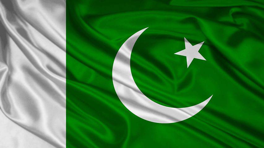 Respect and love to the Pakistani people from the Bahamas...