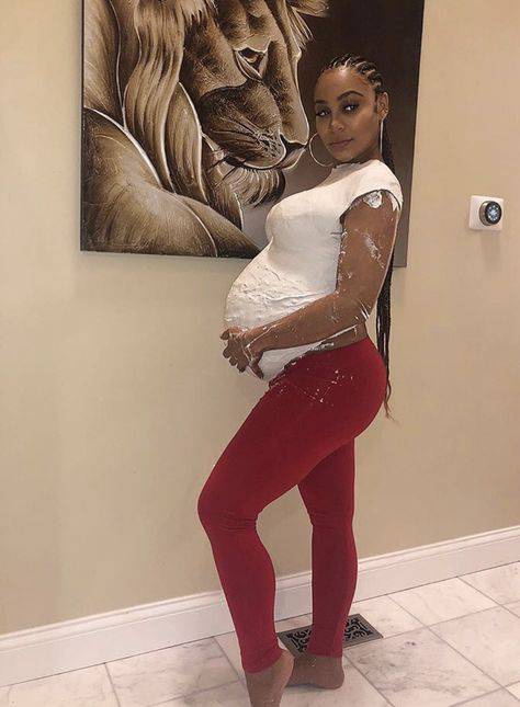She letting other guys feed my unborn child
Good afternoon Bahama Drama please keep me anonymous. Me and my baby momma only been broke up for just 2 and a half months now and she'