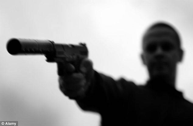 Bahama Drama unsolved murders

Deported Bahamian tell us about an unsolved murder that he did as a teenager in Miami involving a white man in the projects call the Match Boxes loca