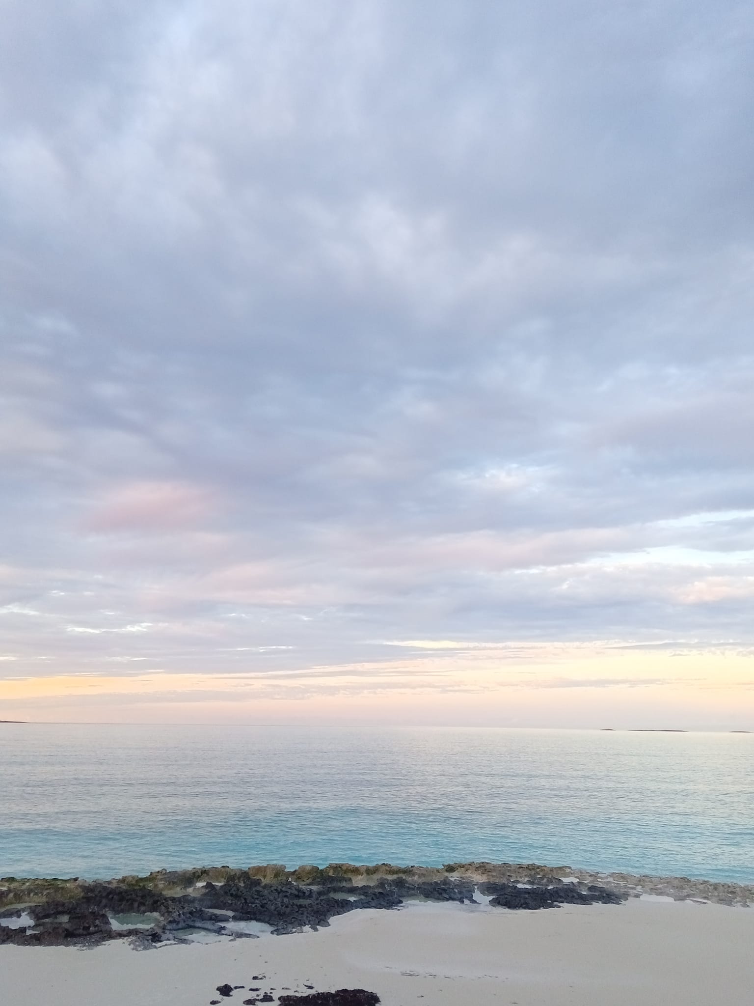 They Must Have Painted The Sky's In Exuma

Majestic surreal dazzling is the Sky's In Exuma.

 Filled with the greatest of paintings from a divine artist who paints poetry.

Must be