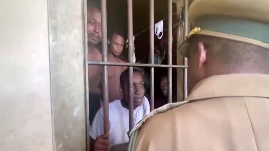 Prison wibe

Good morning @[100023394293756:2048:Bahama Drama] please keep me anonymous. 

It's amazing how people are going around acting like they head ain't good and like they r