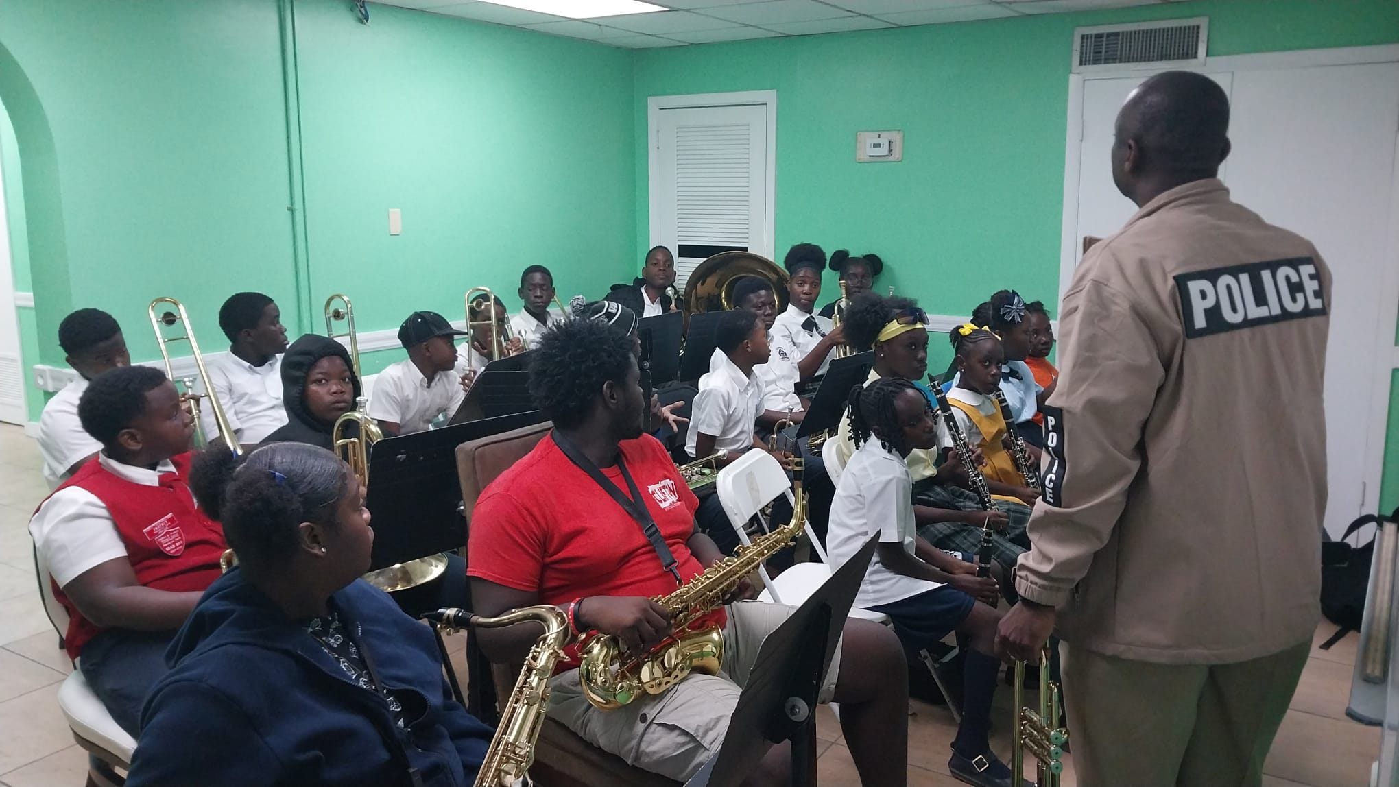 URB "Building a Strong Child" Multi-disciplinary Program

Focusing on crime prevention and training, the URB team hosted a crime prevention and youth empowerment musical training s