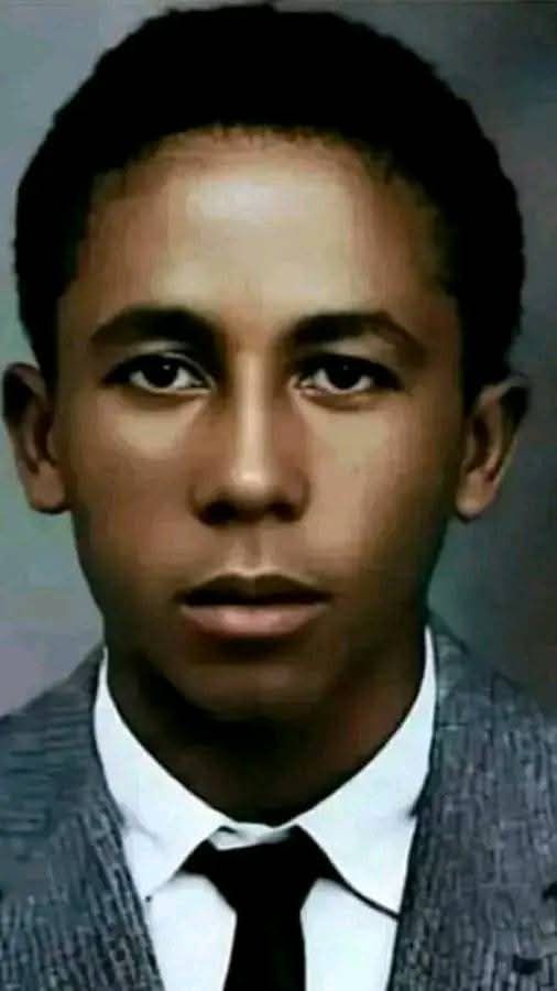 Bob Marley at his early age ❤️💜 1 love...