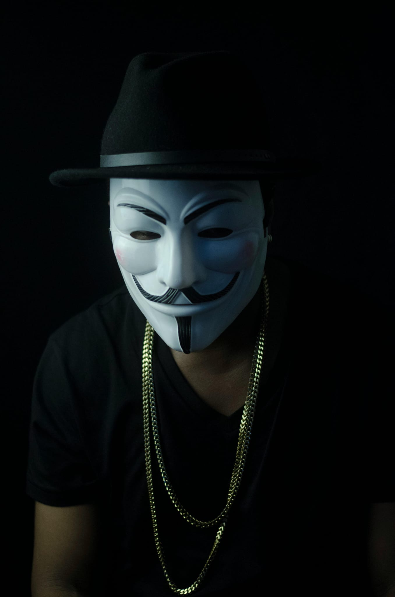 Please keep me anonymous @[100023394293756:2048:Bahama Drama]  because I don't want to be victimized and lose my government job. 

What a Time in The Bahamas

Daryl Miller gone

Go