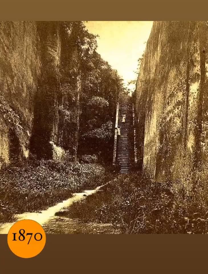Queen's Staircase below was a slave graveyard proof
Of course they didn't get tombstones, they were African slaves.
Before it was named the Queen’s Staircase in 1897, it was com