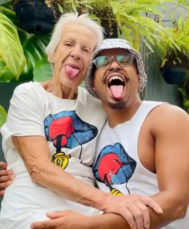 Age ain't nothing but a number 

Good night Bahama Drama please allow me a spot on your page. I've been in so many relationships throughout the years with woman my age and sometime