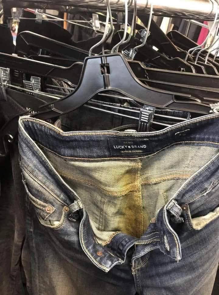 This is the main reason I shop in foreign. Shop in the mall.

@[100023394293756:2048:Bahama Drama] could you believe the lady still tried to sell me the pants? 

 Page Reply:

To s
