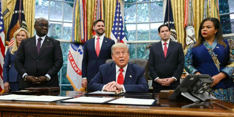 Bahamas Drama Exclusive: Donald Trump Facilitates Historic Peace Deal Between Congo and Rwanda

In a groundbreaking move, former US President Donald Trump has brokered a peace agre