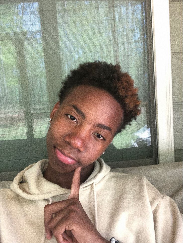 These bitches is make you go the other way in the Bahamas
Complete the confession. Good night Bahama Drama please keep me anonymous. I'm a queer male between the ages of 19 - 26.