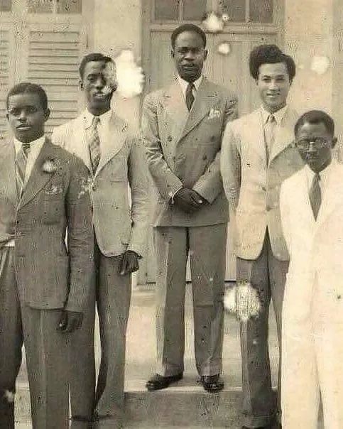 Let me see who knows Bahamian political history. Who are these men standing in front of the first Parliament building?