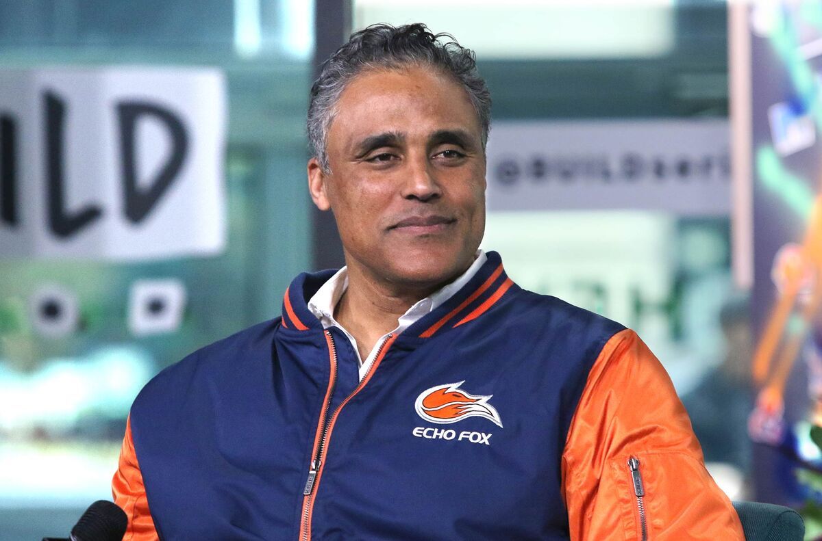 The Genius of Bahamian NBA Superstar Rick Fox

By: Michael Elijah Muhammad Clare

Rick Fox, The Rise Toward Global Stardom Part 

🦊 🦊 🦊 

Rick’s Transition to the United States, A 