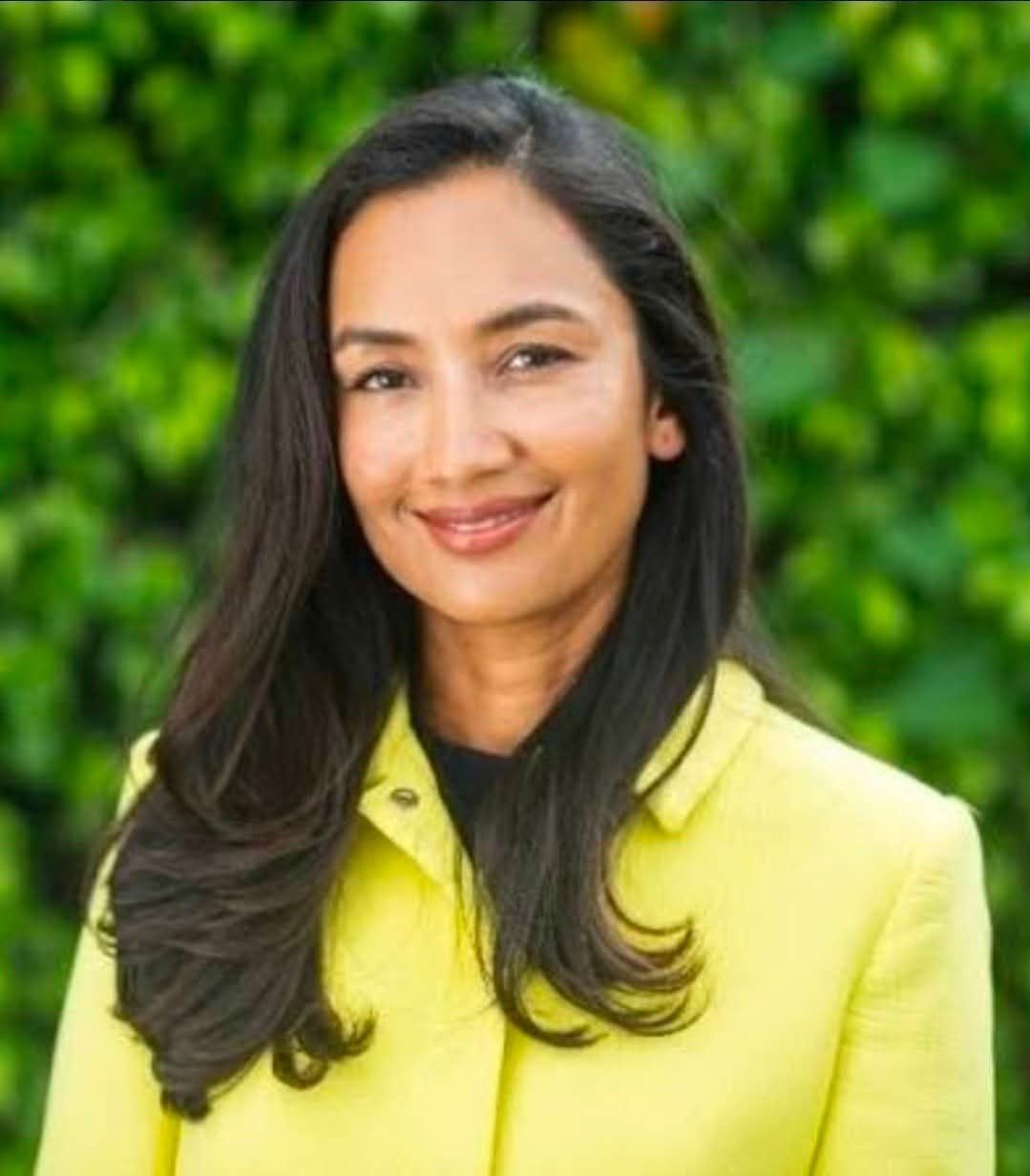 The Crown Watches Quietly Over The Bahamas Election

By: Michael Elijah Muhammad Clare 

A single diplomatic statement has stirred conversation across the islands and reopened old 