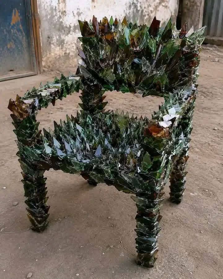 Sit here for half of 100 dollars or go back to your ex 😏 😜 😉 🤔